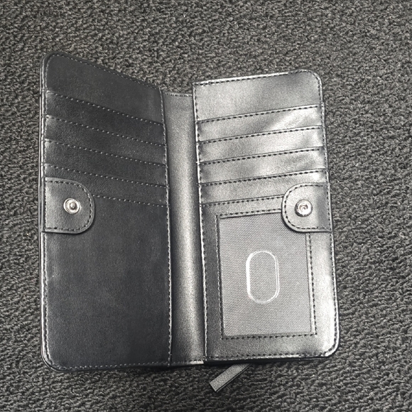 Simply Vera Vera Wang Black Leather Wallet - Picture 3 of 6